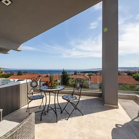 Lägenhet Luxury Adria Krk Town