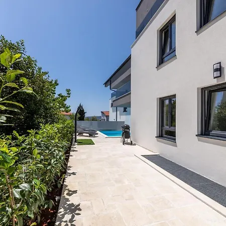 Lägenhet Luxury Adria Krk Town