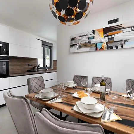 Apartment Luxury Adria *