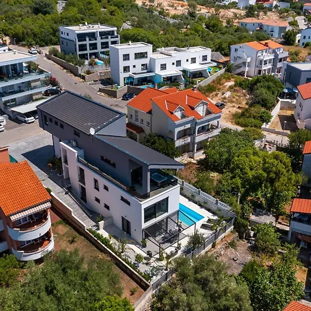 Lägenhet Luxury Adria Krk Town