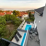 Luxury Adria